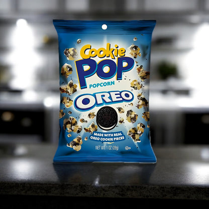 Die 149g große Candy Popcorn Oreo Tüte verwöhnt deine Geschmacksknospen mit der perfekten Kombination aus knusprigem Popcorn und dem unwiderstehlichen Aroma von Oreo-Keksen.