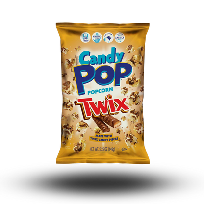 Die 149g CandyPop Popcorn Twix ist ein Knackiges Popcorn umhüllt von süßer Schicht, die mit Twix-Stückchen verfeinert ist.