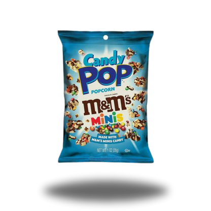 Ein Bild der Verpackung von Candy Pop Popcorn M&M's minis 28g. Das Popcorn ist mit kleinen M&M's-Schokolinsen und einer leichten Schokoladenschicht überzogen.