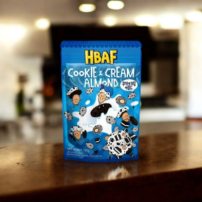 Hbaf Cookie & Cream 120g  Die perfekte Kombination aus knusprigen Mandeln und cremiger Cookie-Creme! Diese knusprigen Mandeln werden mit einer zartschmelzenden Cookie-Creme veredelt, die mit echten Keksstückchen verfeinert ist. Jeder Biss ist ein Feuerwerk an Geschmack, der euch an die leckerste Cookies erinnern wird, die ihr je gegessen habt.