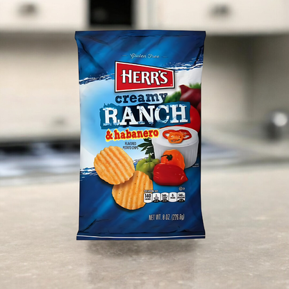 Herr's Creamy Ranch Habanero Chips 170g Packung, eine scharfe Kombination aus Ranch-Dressing und Habanero-Chilis.