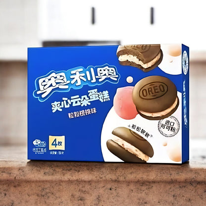 Oreo Cake Peach Asia 88g – Zarter Oreo-Keks mit fruchtiger Pfirsichfüllung und Schokoladenüberzug für einen exotischen Genuss.