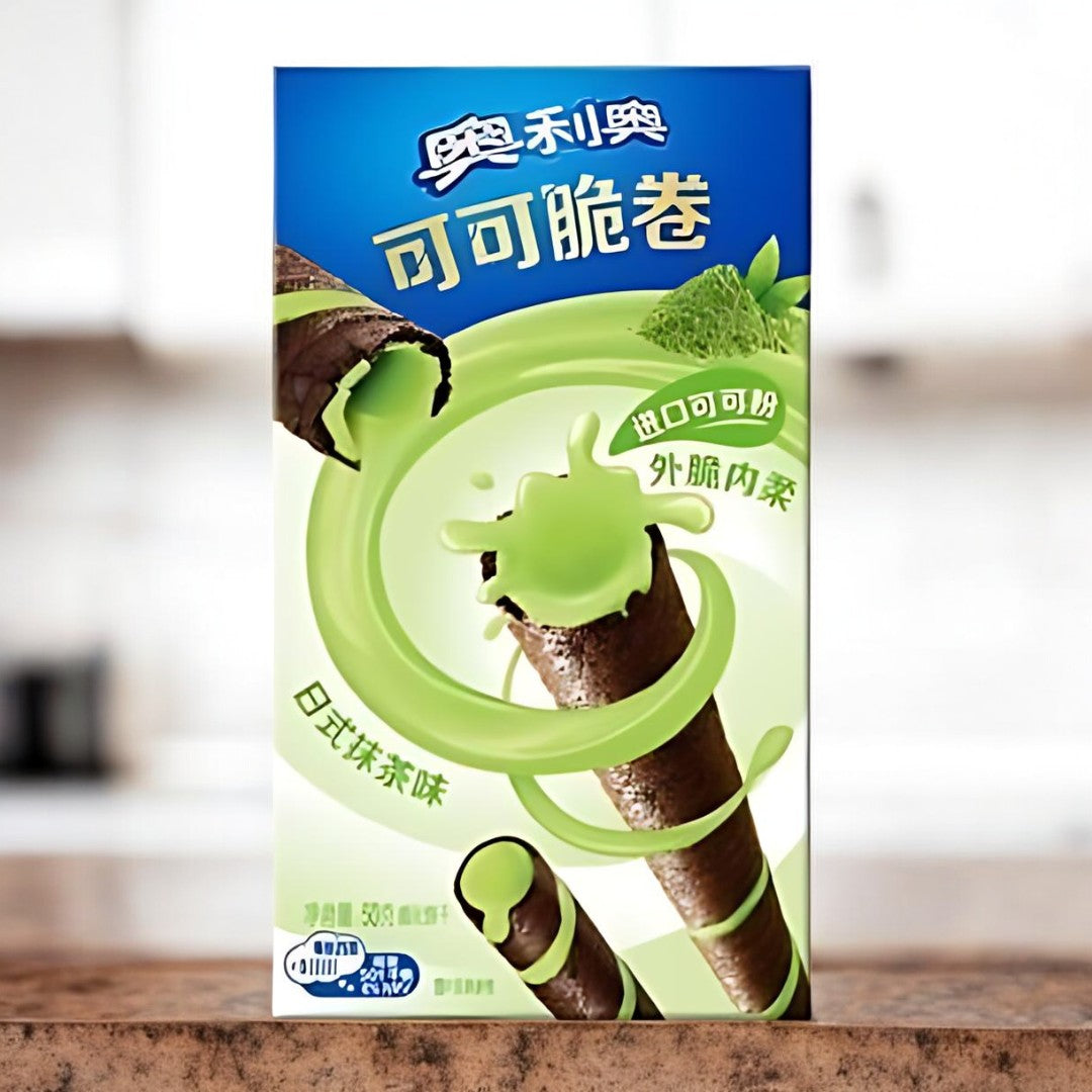 Oreo Cocoa Crisp Roll Matcha Asia 50g – Knusprige Kakaoröllchen mit feinem Matcha-Geschmack, umhüllt von Oreo-Schokolade für ein außergewöhnliches Geschmackserlebnis.