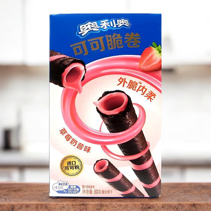 Oreo Kakao Crisp Roll Strawberry 50g – Knusprige Oreo-Rollen mit Kakao und fruchtigem Erdbeergeschmack für einen unwiderstehlichen Snack.