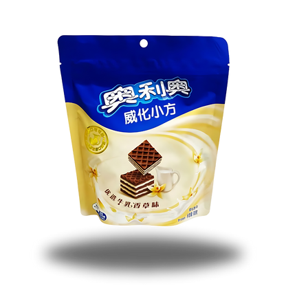 Oreo Wafer Squares Vanilla Asia 42g – Knusprige Waffelquadrate mit Vanillecremefüllung für einen köstlichen Snack.