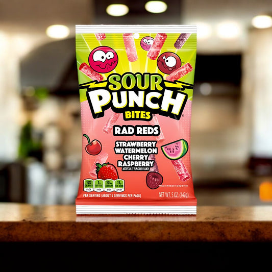 Sour Punch Rad Reds: Der saure Kick in knallrot!  Die knallroten Fruchtgummis in vier fruchtigen Geschmacksrichtungen, die euch garantiert umhauen werden! 