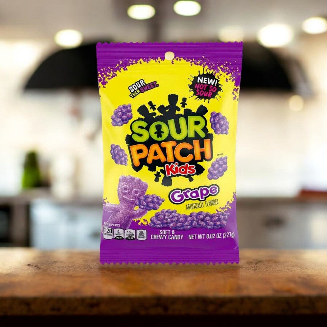 Sour Patch Grape Tüte 227g  die lilanen Fruchtgummis in der fruchtigen Geschmacksrichtung Traube, die dich garantiert umhauen werden! 