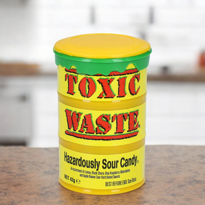 Toxic Waste Yellow Sour Candy 42g, extrem saure gelbe Bonbons.