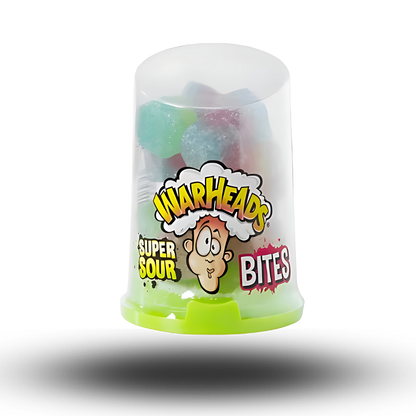 Warheads Bites 80g  Bist du bereit für den intensivsten Geschmackskick aller Zeiten? Warheads Bites sind hier, um deine Geschmacksknospen in eine wilde Achterbahnfahrt zu schicken! Diese kleinen Bissen sind vollgepackt mit einer explosiven Mischung aus sauren und süßen Aromen, die dich garantiert umhauen werden.